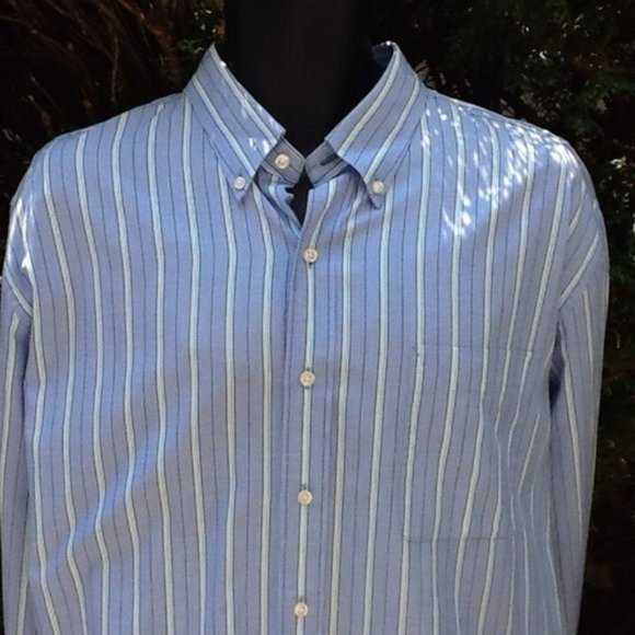 Men's XL Tommy Hilfiger Button Up Shirt - Picture 1 of 6